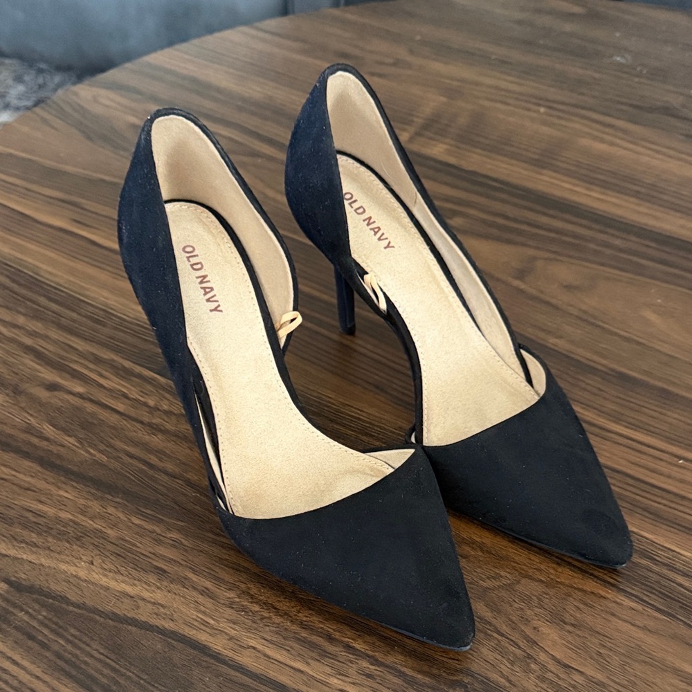 Old Navy Black Pointed-Toe D'Orsay Stiletto Heels